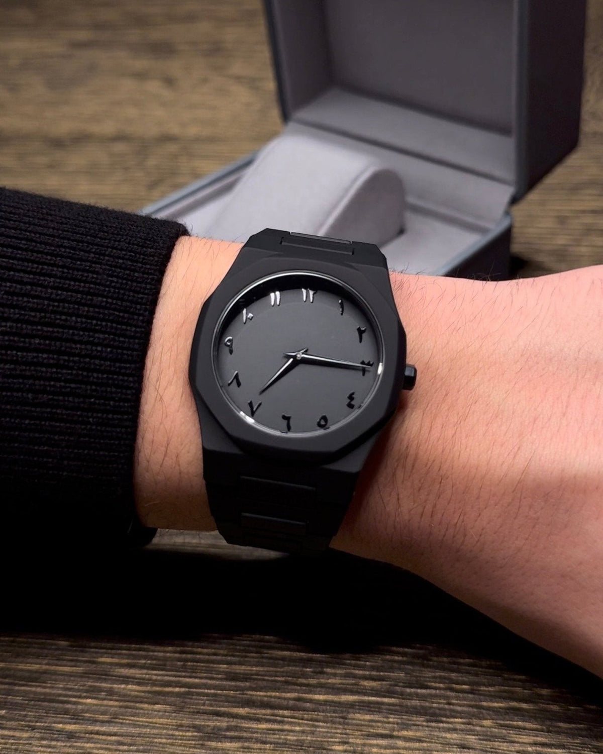 Stainless Steel Arabic Watch 4